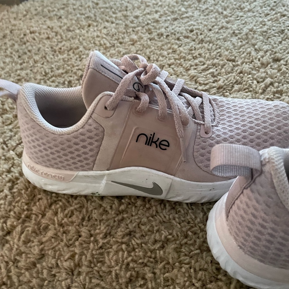 Nike Renew Running Shoe - Picture 7 of 9